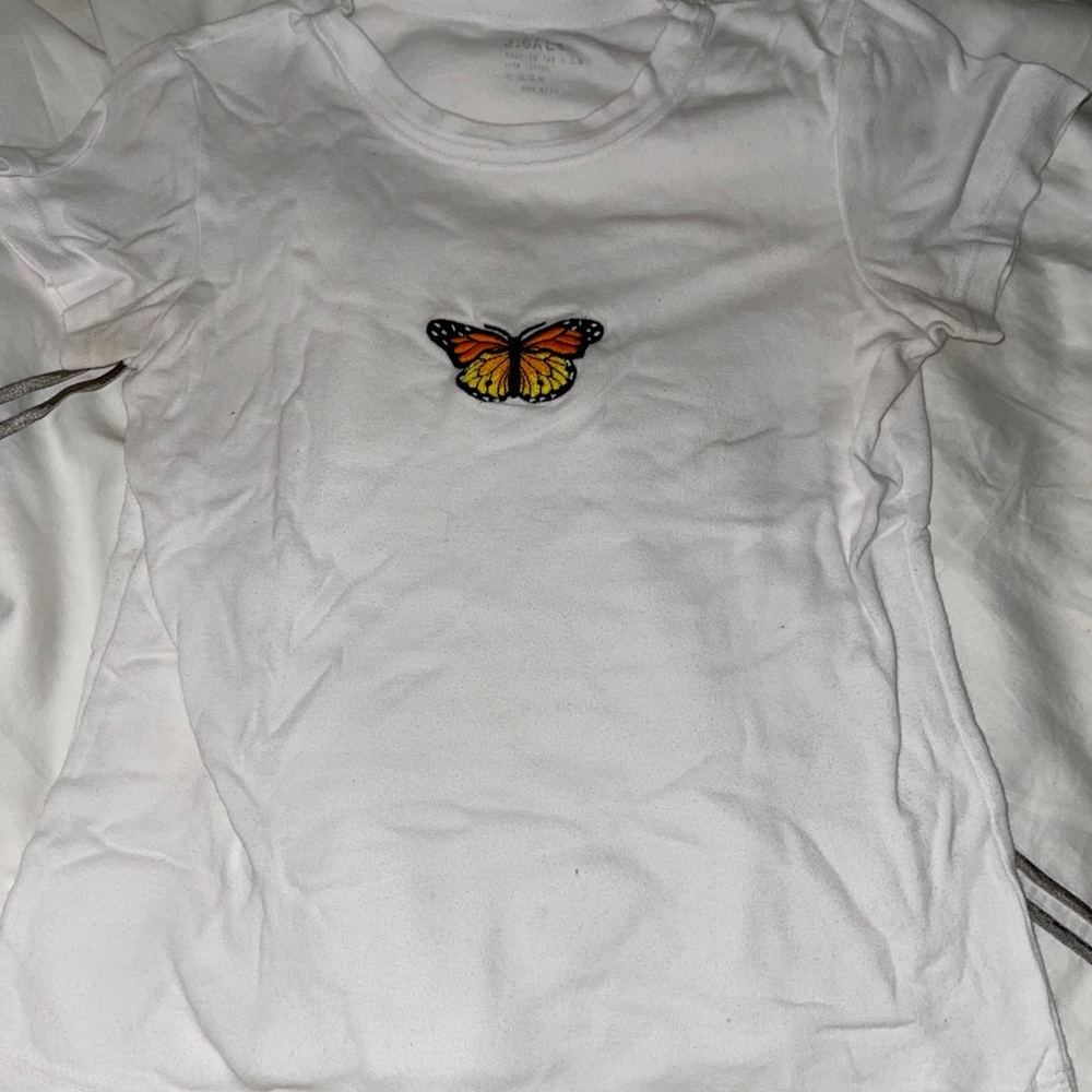 White butterfly patch t-shirt
